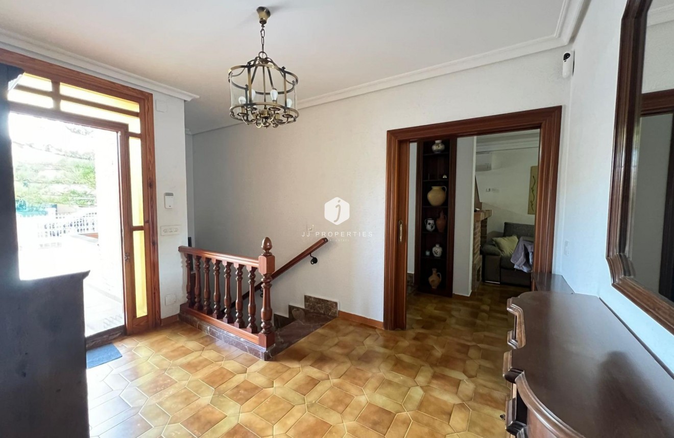 Aus zweiter Hand - Villa -
Orihuela Costa - Campoamor