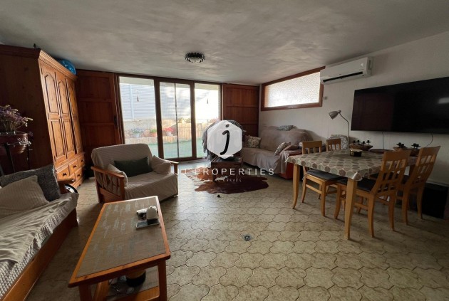 Aus zweiter Hand - Villa -
Orihuela Costa - Campoamor