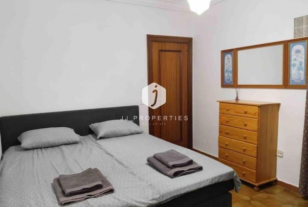 Aus zweiter Hand - Villa -
Orihuela Costa - Campoamor