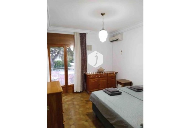 Aus zweiter Hand - Villa -
Orihuela Costa - Campoamor