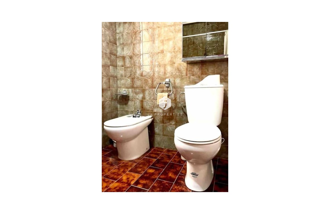 Aus zweiter Hand - Villa -
Orihuela Costa - Campoamor