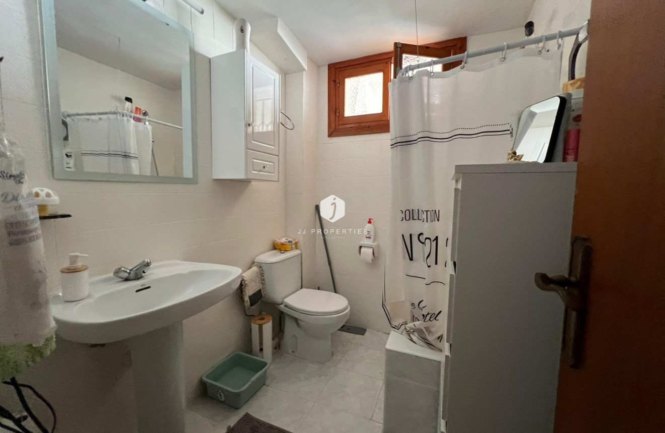 Aus zweiter Hand - Villa -
Orihuela Costa - Campoamor