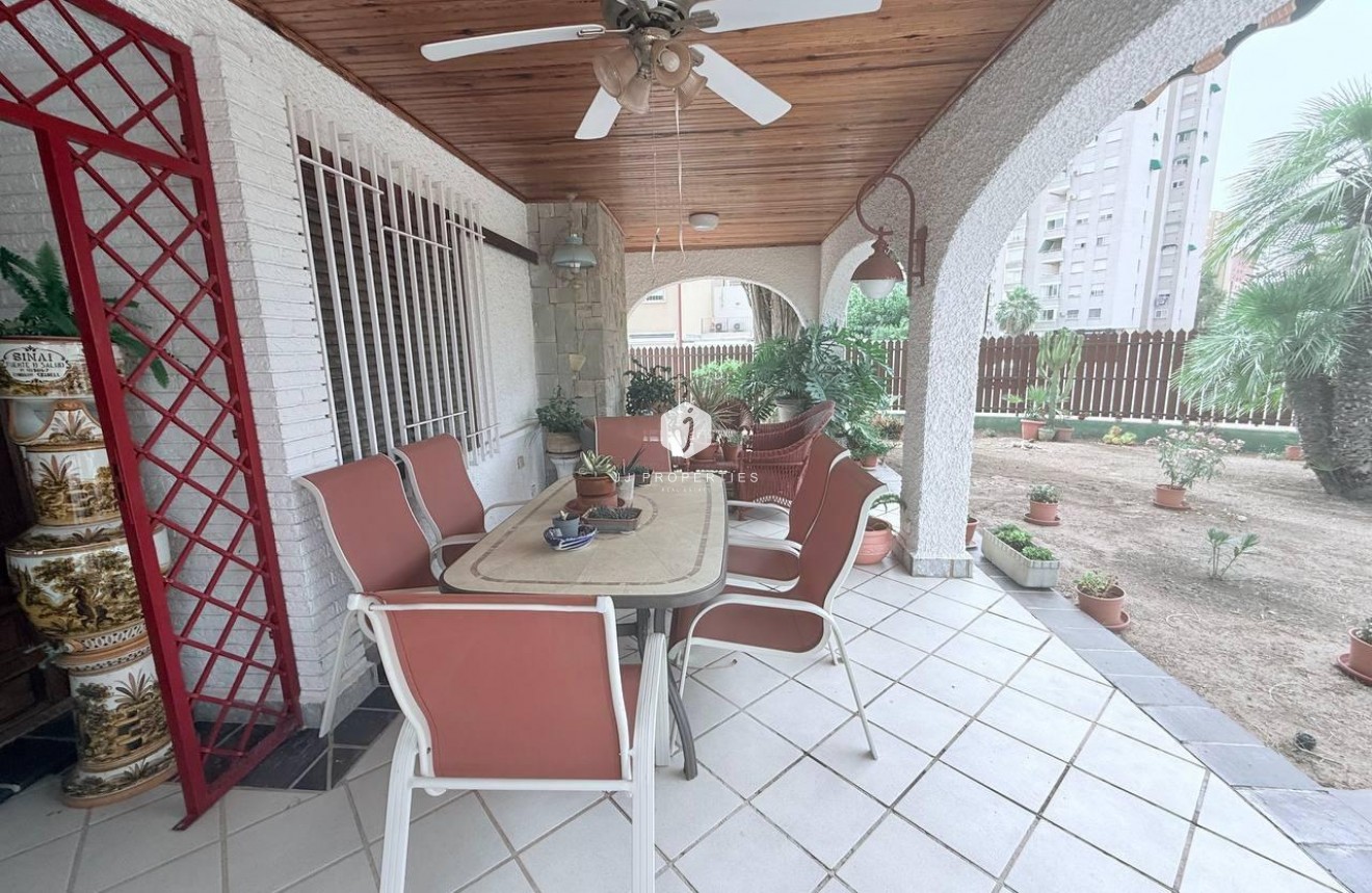 Segunda mano - Villa -
Orihuela Costa - Campoamor