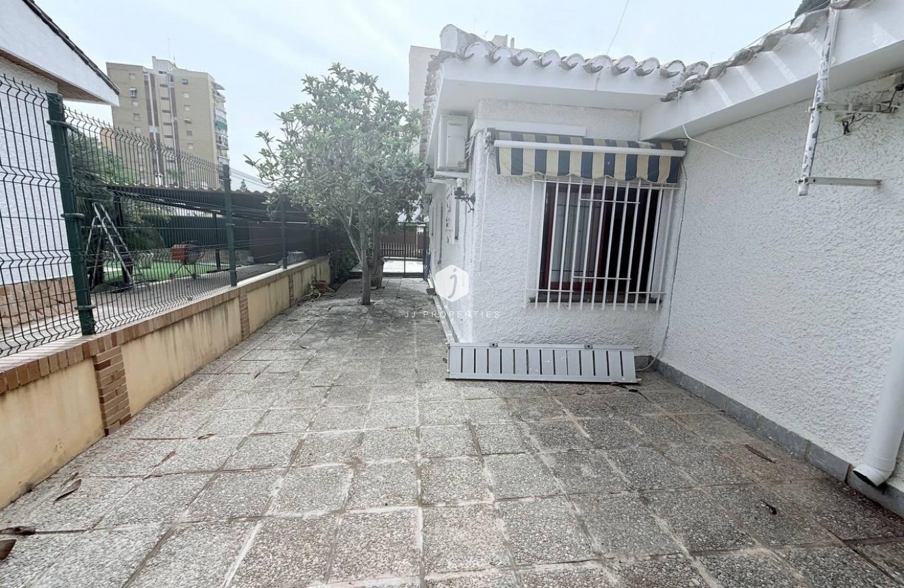 Segunda mano - Villa -
Orihuela Costa - Campoamor