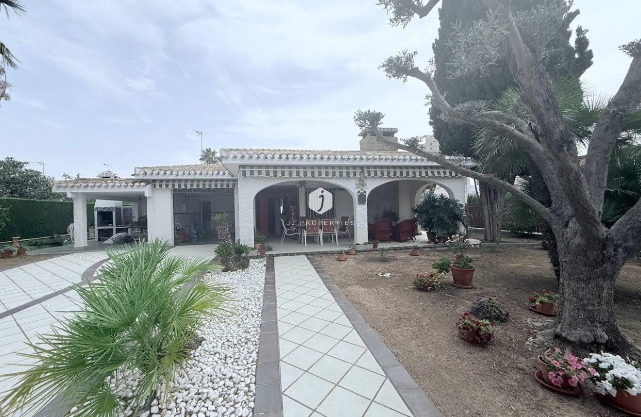 Segunda mano - Villa -
Orihuela Costa - Campoamor