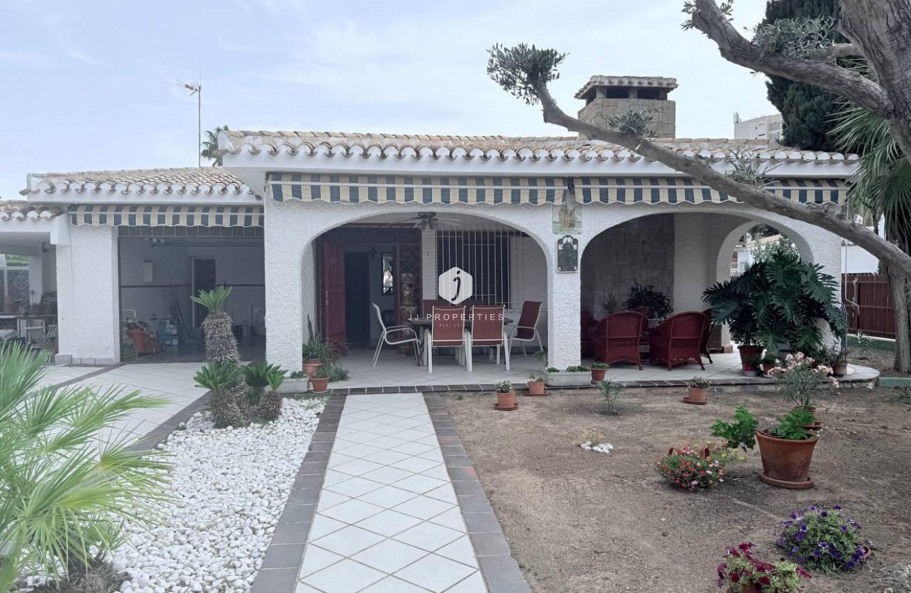 Segunda mano - Villa -
Orihuela Costa - Campoamor