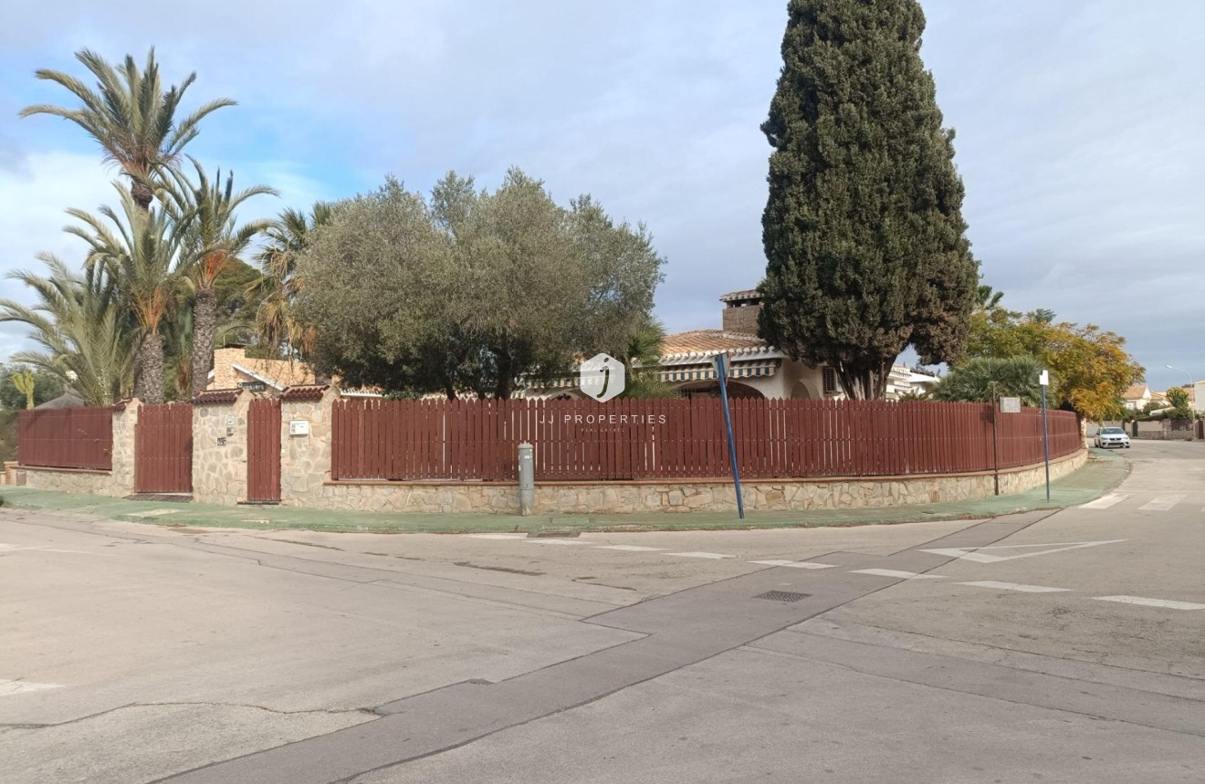 Segunda mano - Villa -
Orihuela Costa - Campoamor