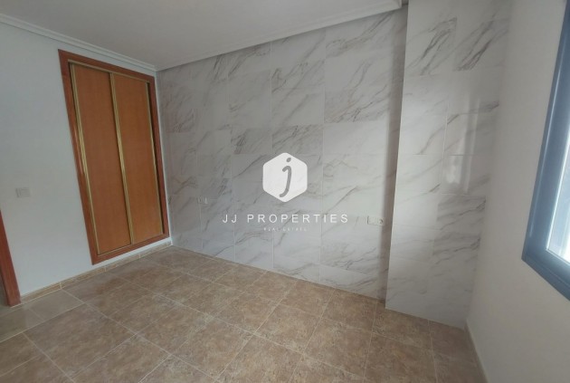 Segunda mano - Apartamento / piso -
La Zenia - Costa Blanca