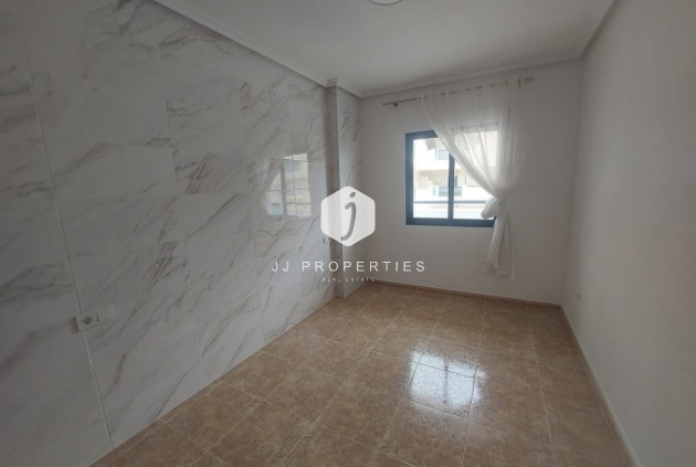 Segunda mano - Apartamento / piso -
La Zenia - Costa Blanca