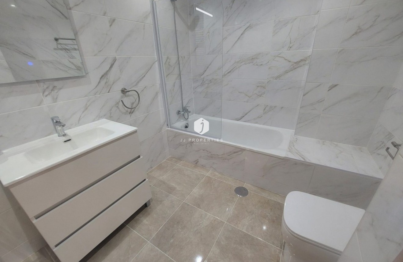 Segunda mano - Apartamento / piso -
La Zenia - Costa Blanca