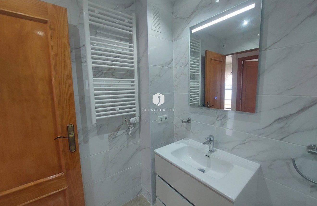 Segunda mano - Apartamento / piso -
La Zenia - Costa Blanca