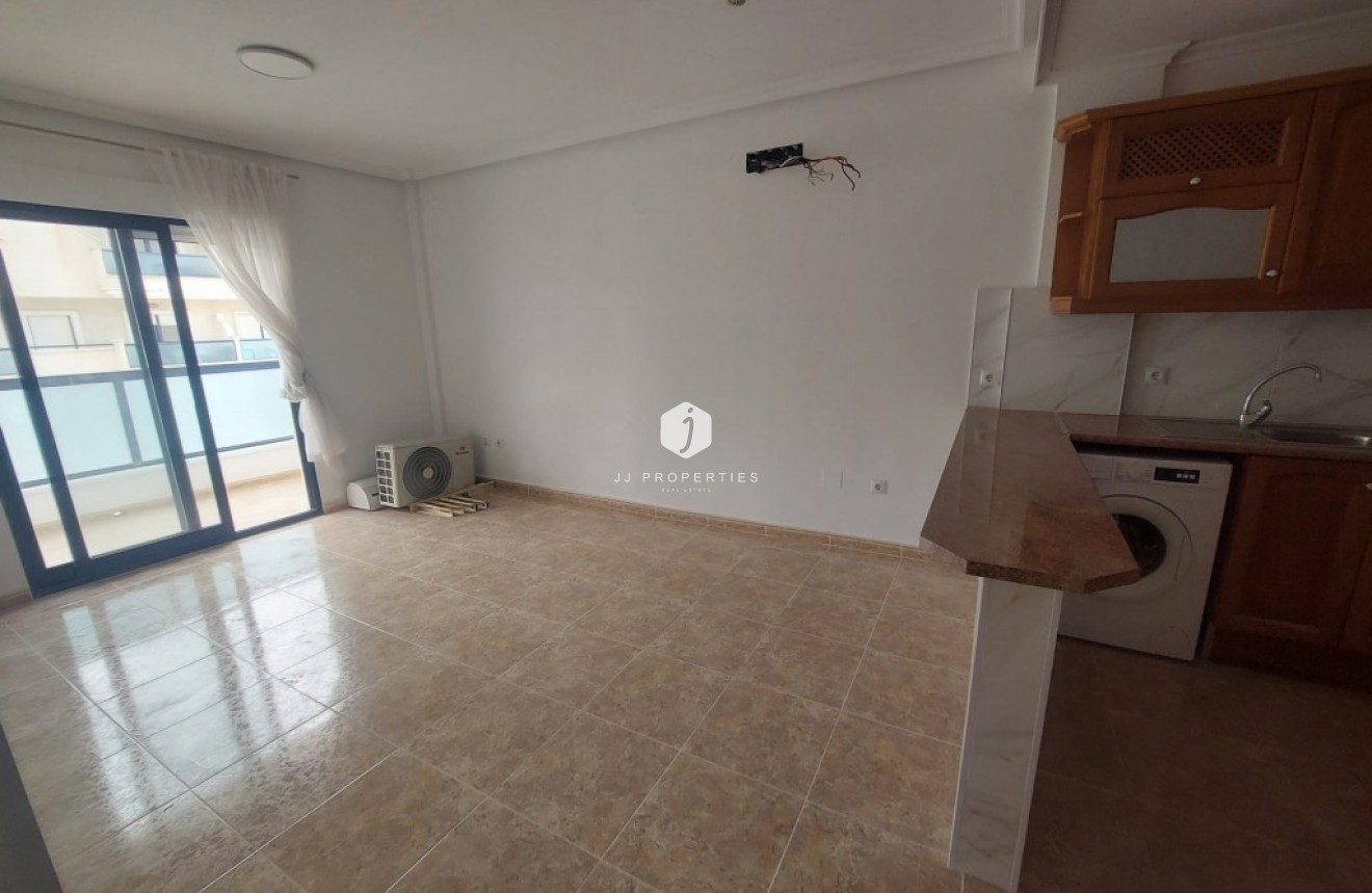 Segunda mano - Apartamento / piso -
La Zenia - Costa Blanca