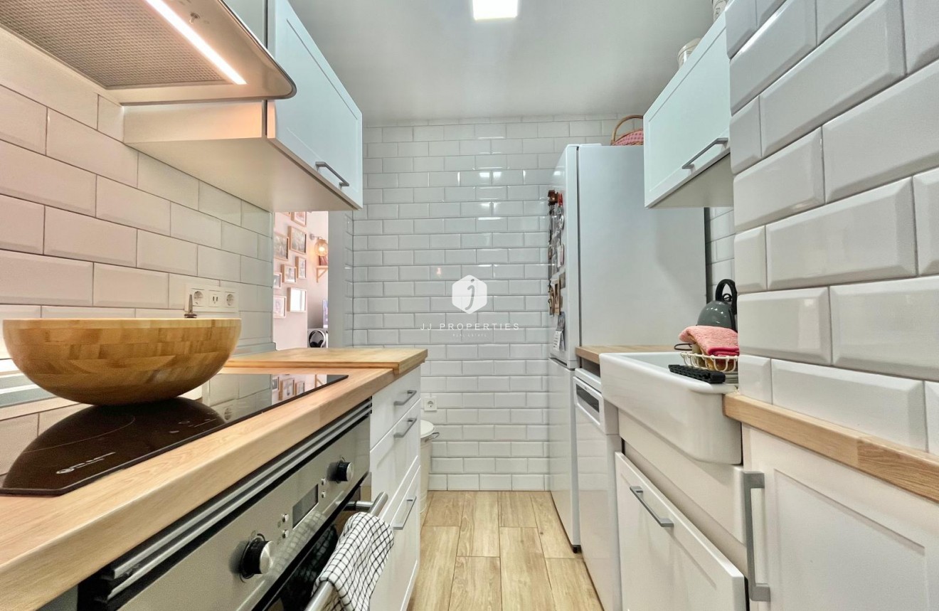 Segunda mano - Apartamento / piso -
Torrevieja - Calas blanca