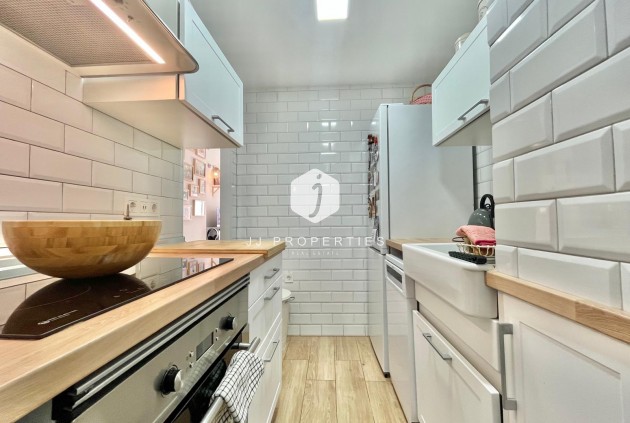 Segunda mano - Apartamento / piso -
Torrevieja - Calas blanca