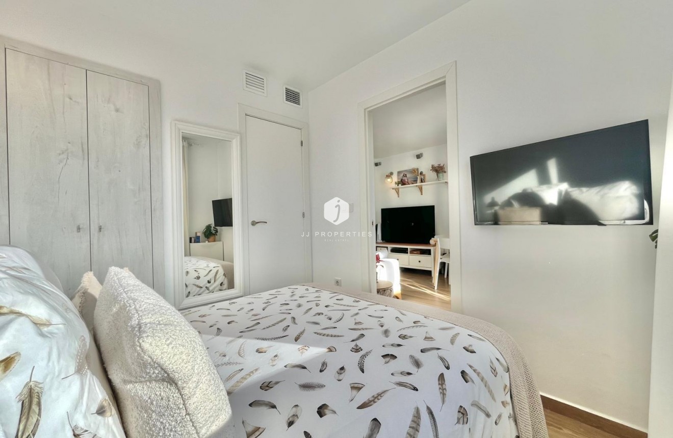 Segunda mano - Apartamento / piso -
Torrevieja - Calas blanca