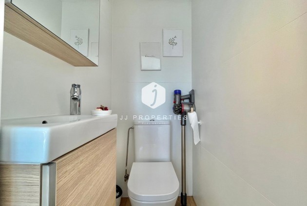 Segunda mano - Apartamento / piso -
Torrevieja - Calas blanca