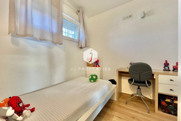 Segunda mano - Apartamento / piso -
Torrevieja - Calas blanca