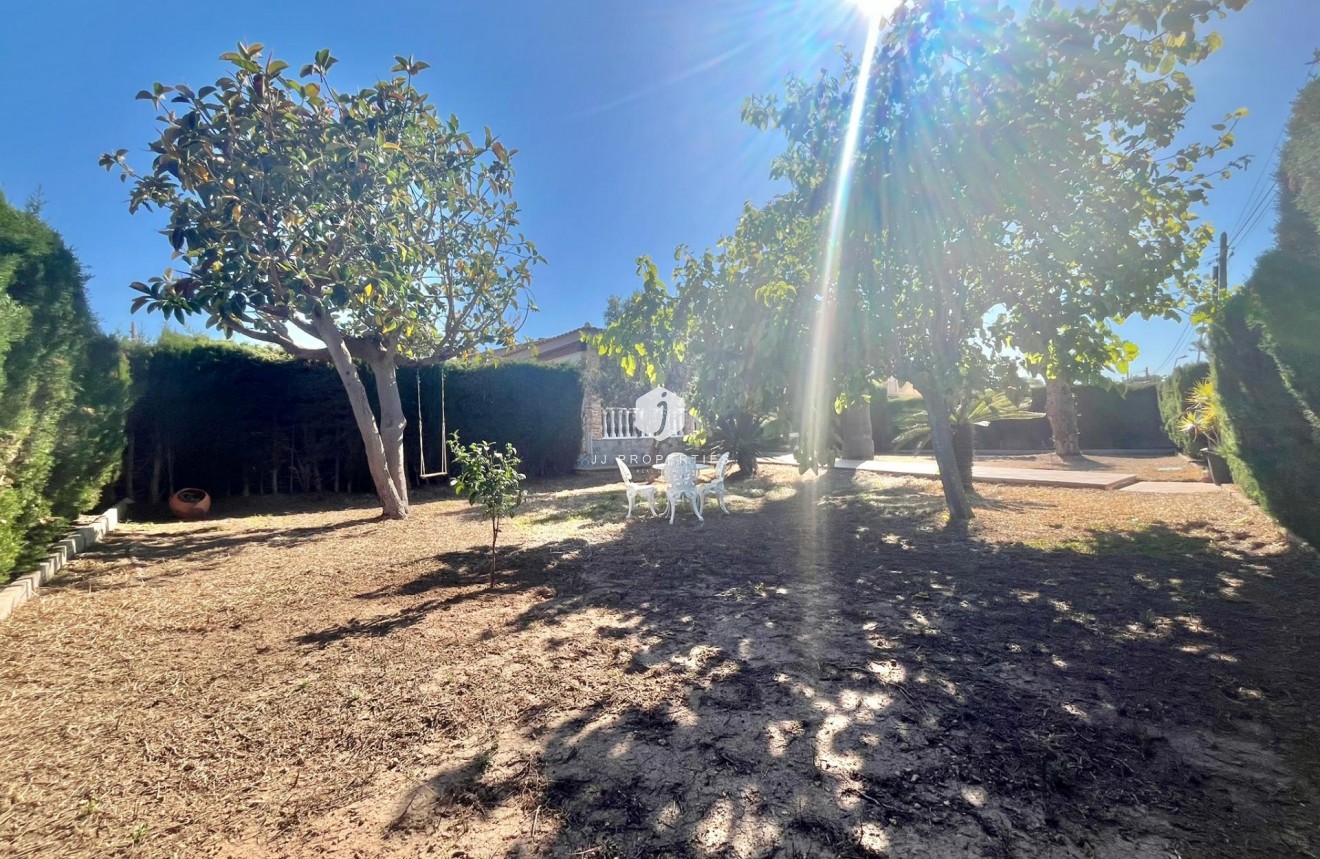 Segunda mano - Villa -
Torrevieja - Los Balcones - Los Altos del Edén