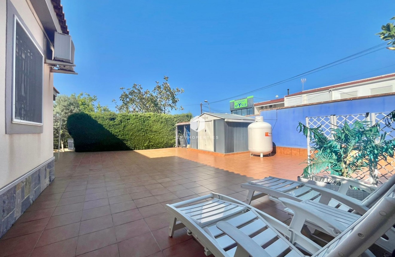 Segunda mano - Villa -
Torrevieja - Los Balcones - Los Altos del Edén