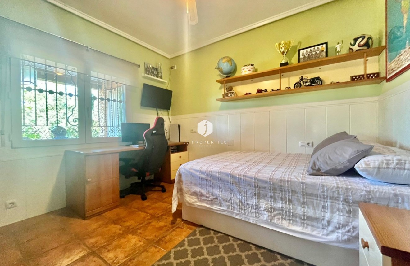 Segunda mano - Villa -
Torrevieja - Los Balcones - Los Altos del Edén