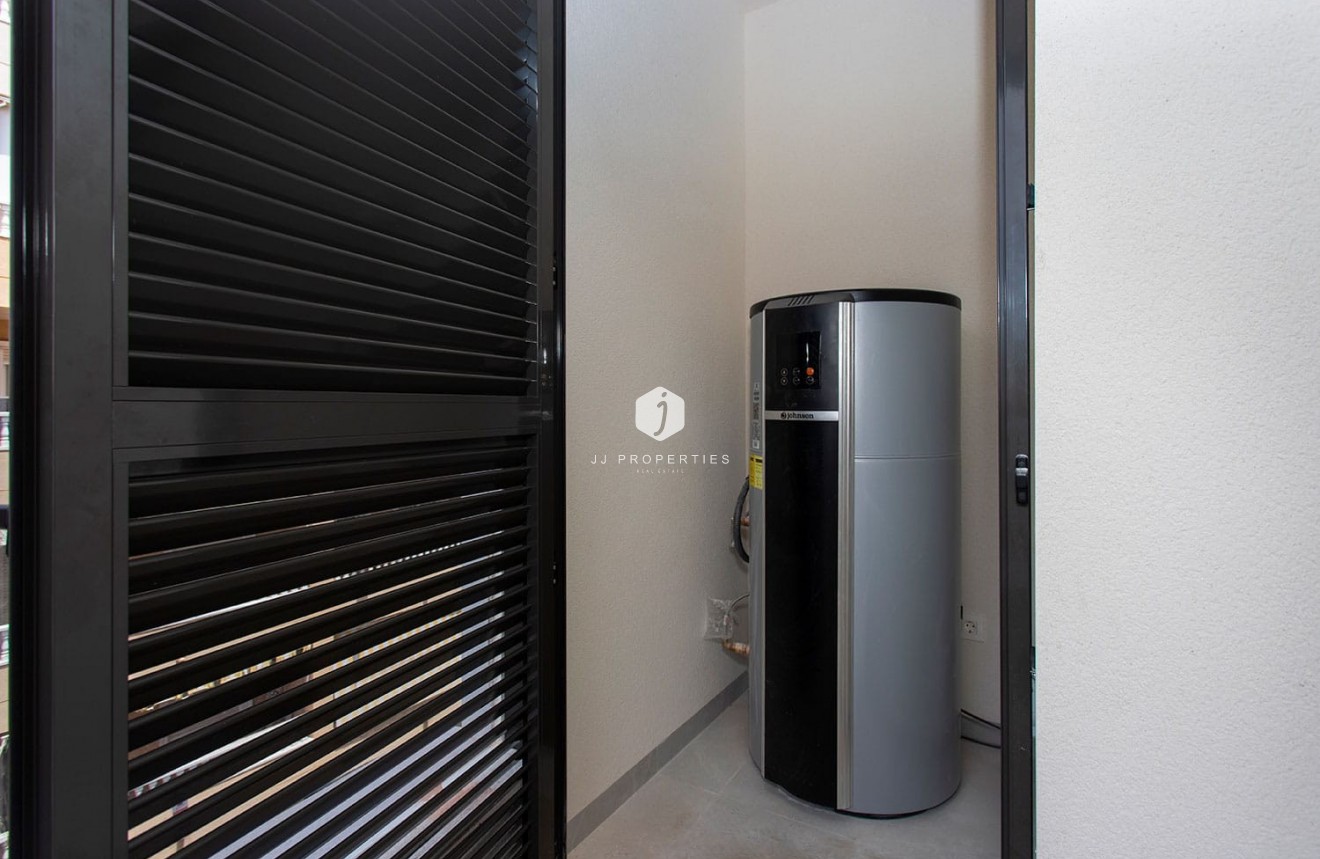 Z drugiej ręki - Mieszkanie w bloku -
Torrevieja - Costa Blanca