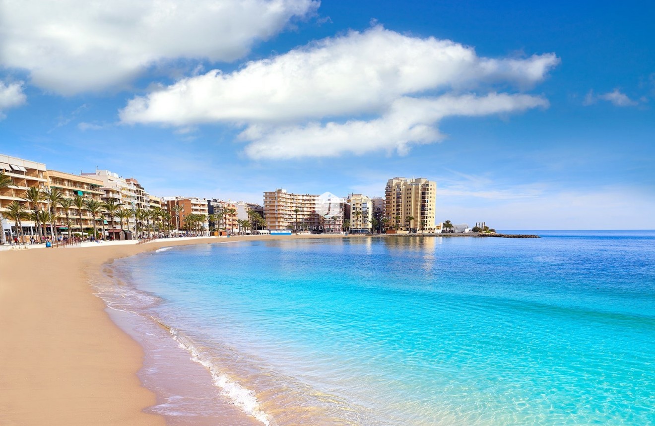 Z drugiej ręki - Mieszkanie w bloku -
Torrevieja - Costa Blanca