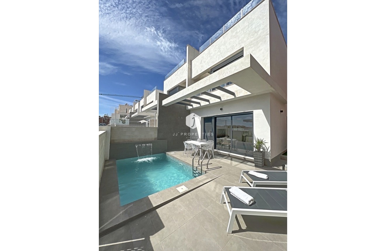 Segunda mano - Villa Penthouse -
Orihuela Costa - Costa Blanca