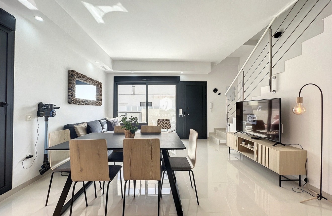 Segunda mano - Villa Penthouse -
Orihuela Costa - Costa Blanca