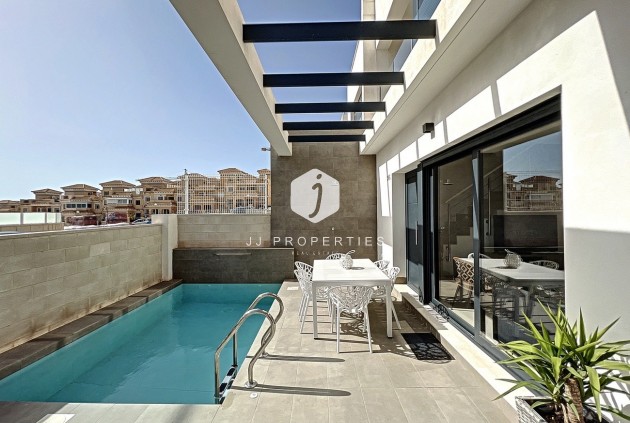 Segunda mano - Villa Penthouse -
Orihuela Costa - Costa Blanca