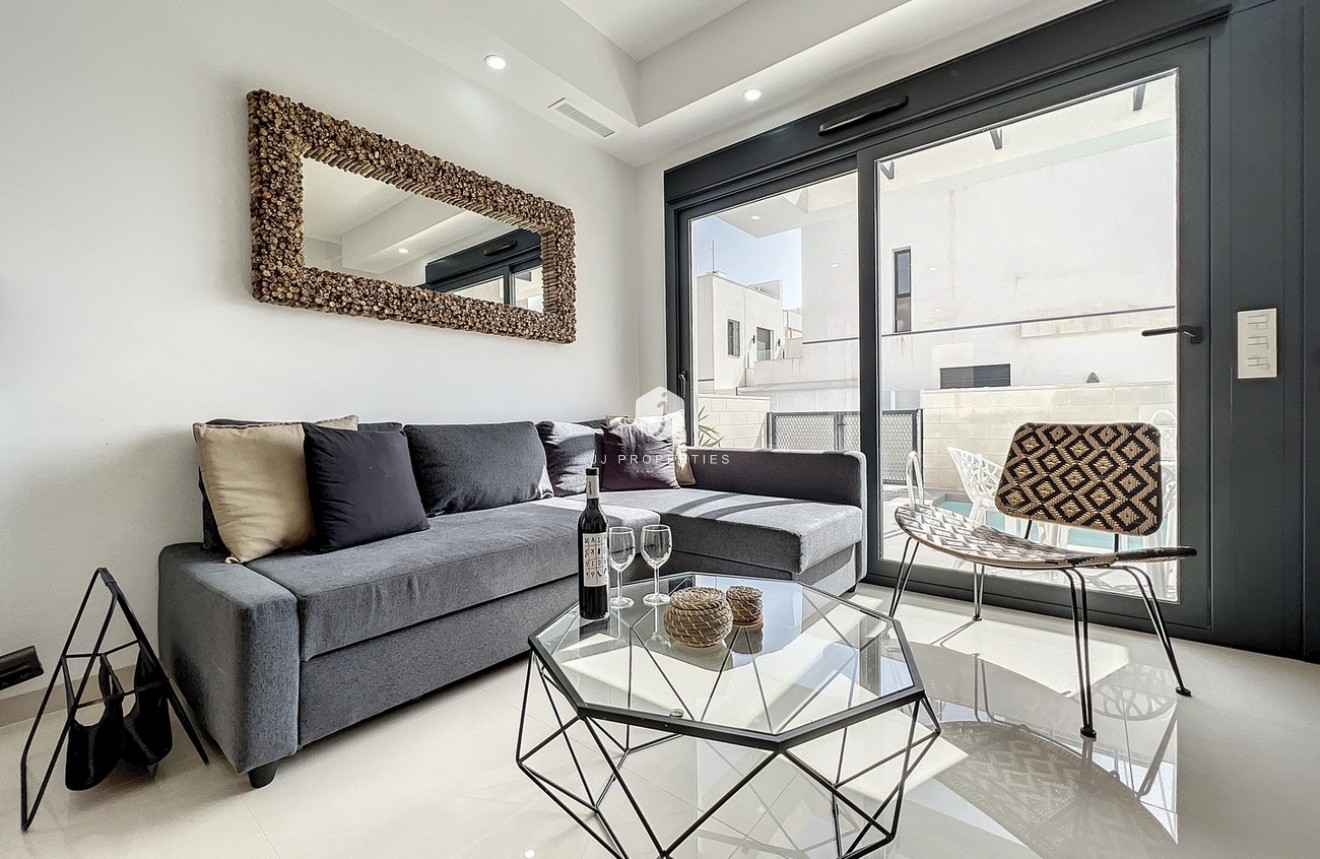 Segunda mano - Villa Penthouse -
Orihuela Costa - Costa Blanca