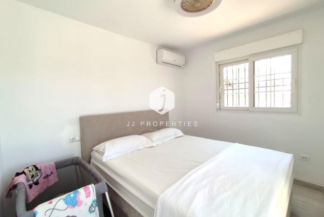 Segunda mano - Chalet -
Playa Flamenca - Costa Blanca