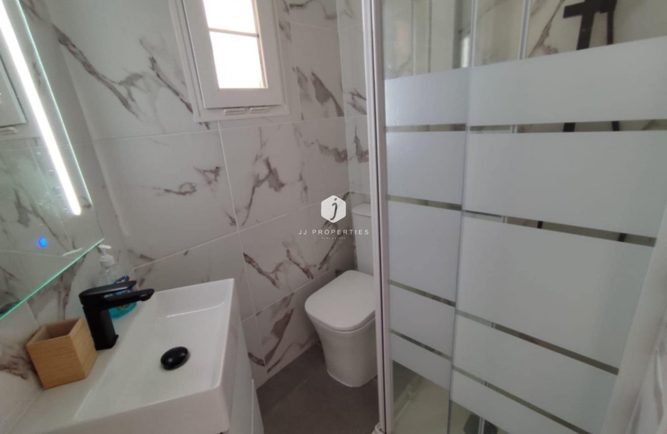 Segunda mano - Chalet -
Playa Flamenca - Costa Blanca