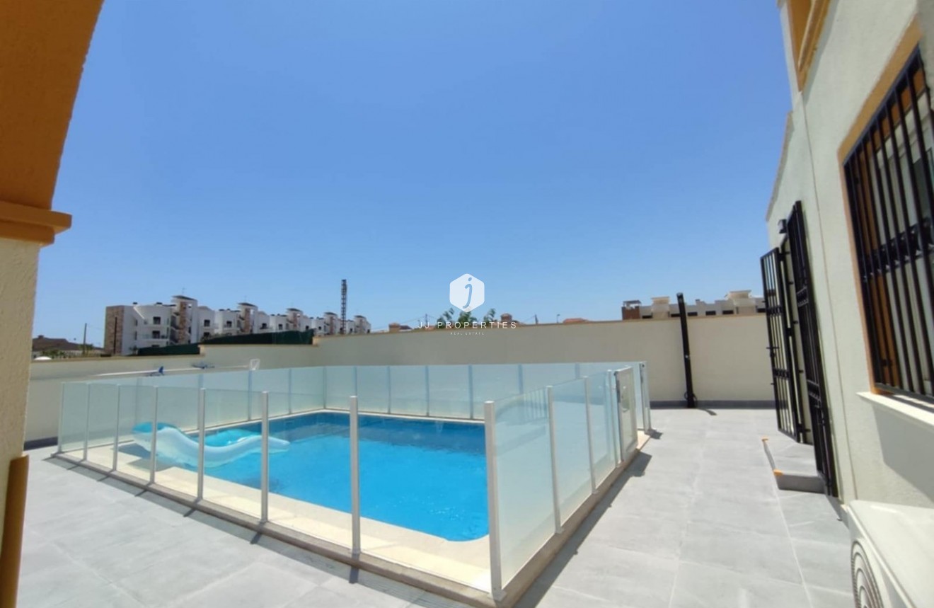 Segunda mano - Chalet -
Playa Flamenca - Costa Blanca