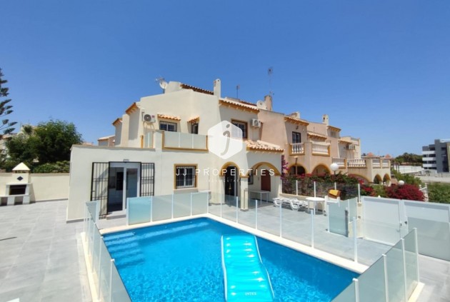 Segunda mano - Chalet -
Playa Flamenca - Costa Blanca