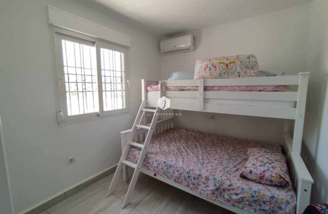 Segunda mano - Chalet -
Playa Flamenca - Costa Blanca