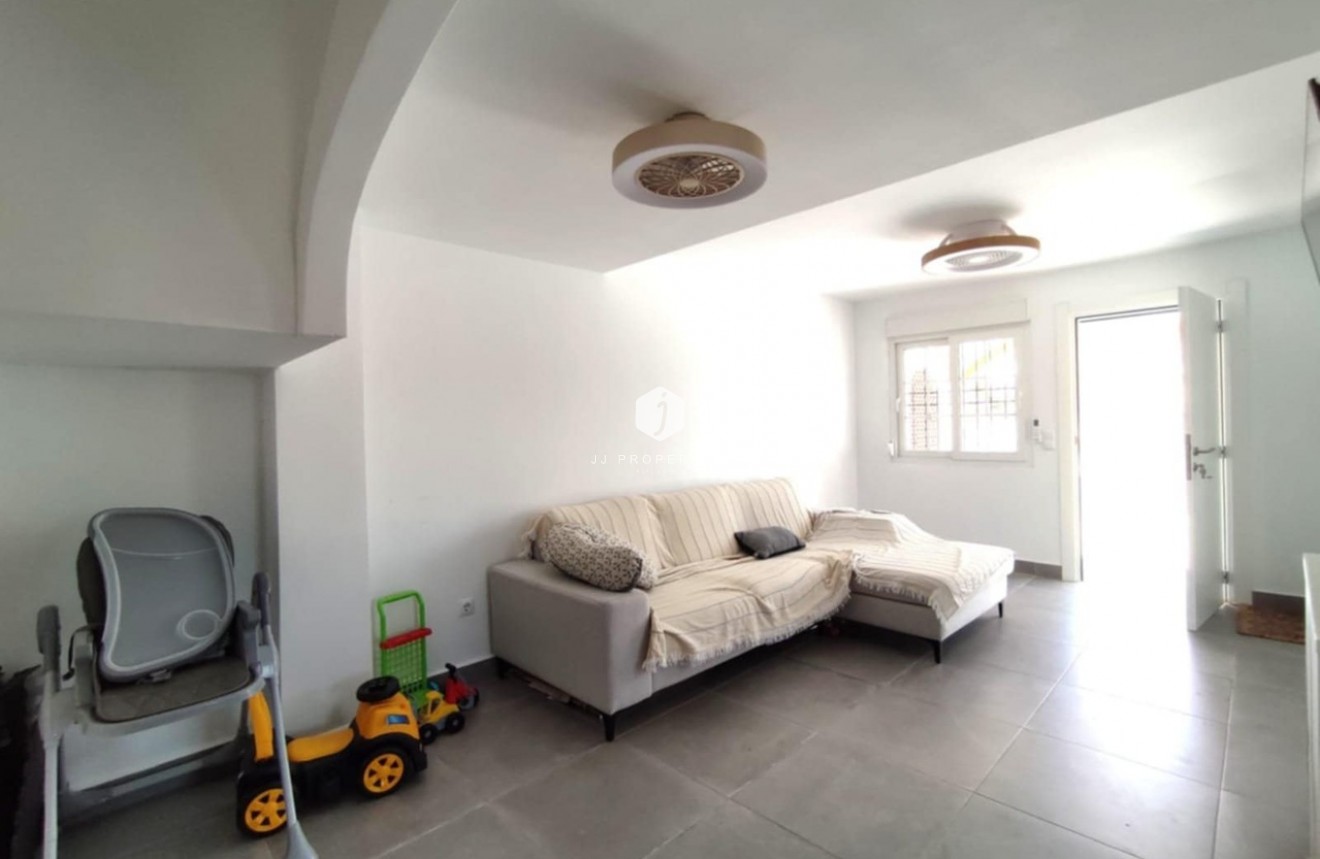 Segunda mano - Chalet -
Playa Flamenca - Costa Blanca