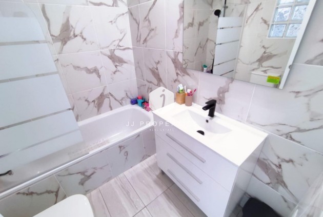 Segunda mano - Chalet -
Playa Flamenca - Costa Blanca