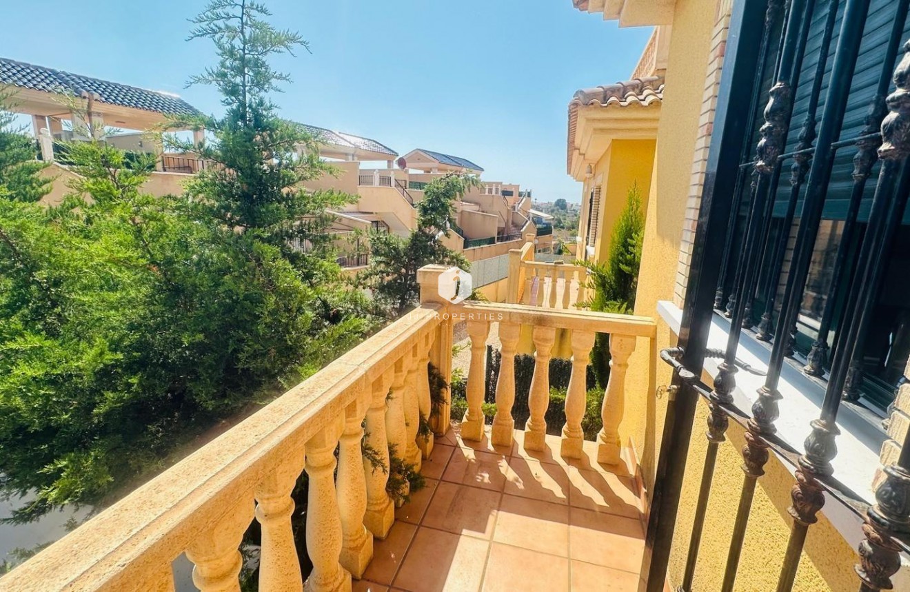 D'occasion - Villa -
Orihuela Costa - PAU 8