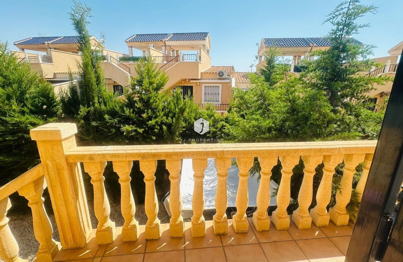 D'occasion - Villa -
Orihuela Costa - PAU 8