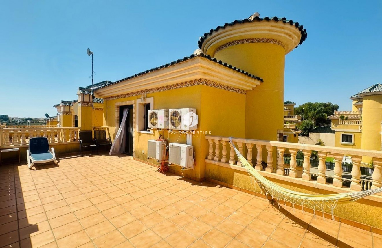 D'occasion - Villa -
Orihuela Costa - PAU 8