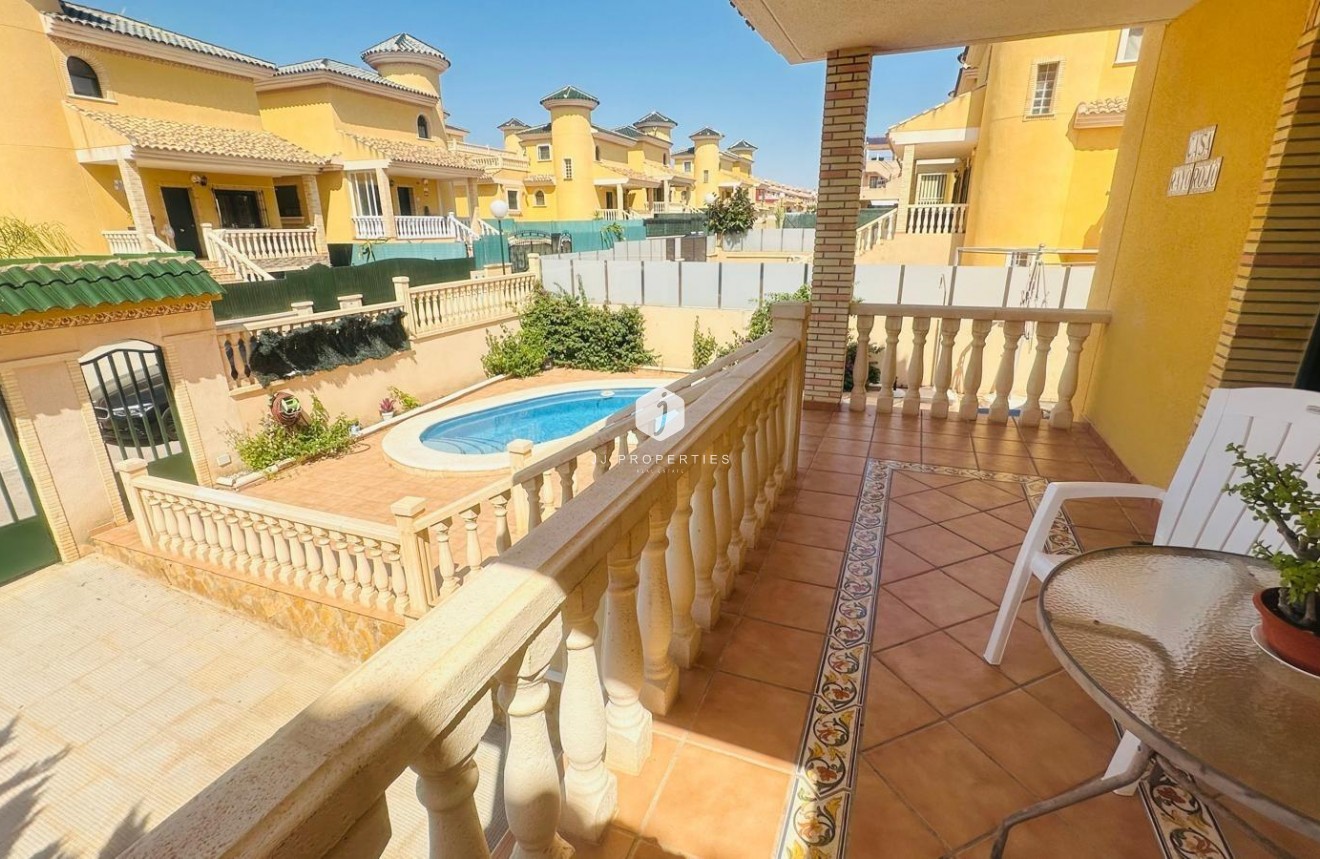 D'occasion - Villa -
Orihuela Costa - PAU 8