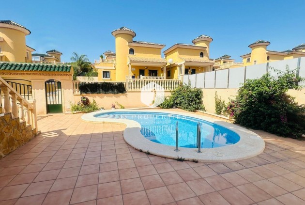 D'occasion - Villa -
Orihuela Costa - PAU 8