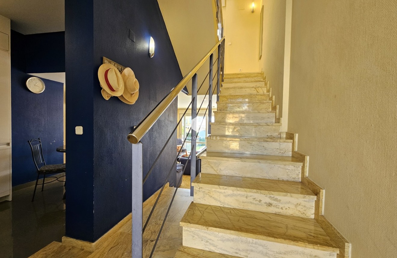 Segunda mano - Villa -
Cabo Roig - Costa Blanca