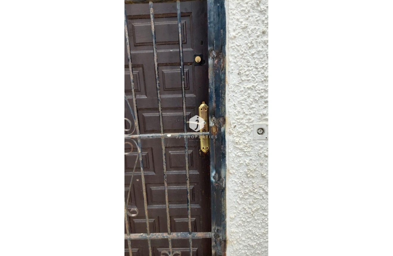 D'occasion - Chalet -
Torrevieja - aguas nuevas