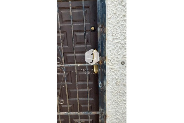 D'occasion - Chalet -
Torrevieja - aguas nuevas