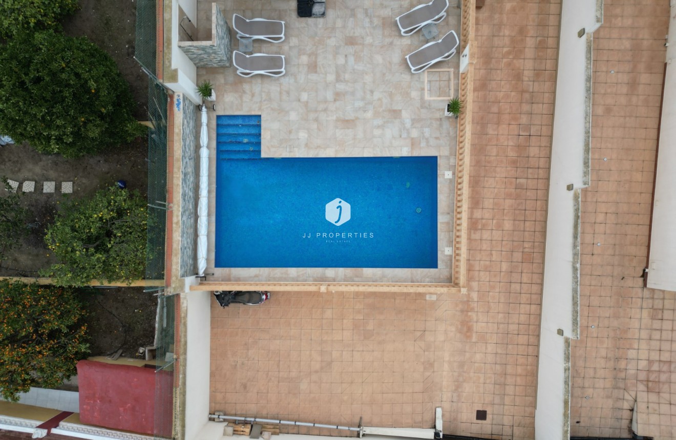 Segunda mano - Villa -
Torrevieja - Costa Blanca