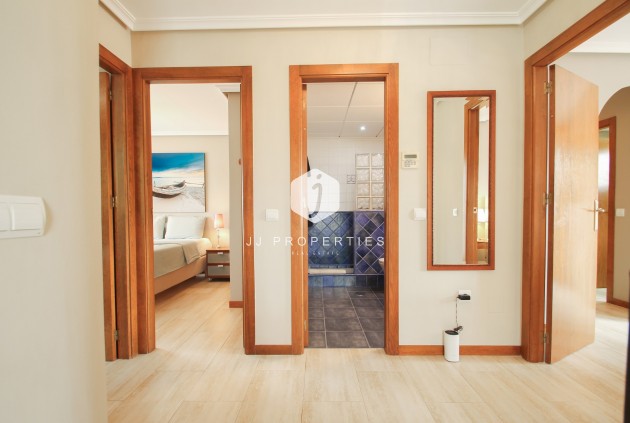 Segunda mano - Villa -
Torrevieja - Costa Blanca