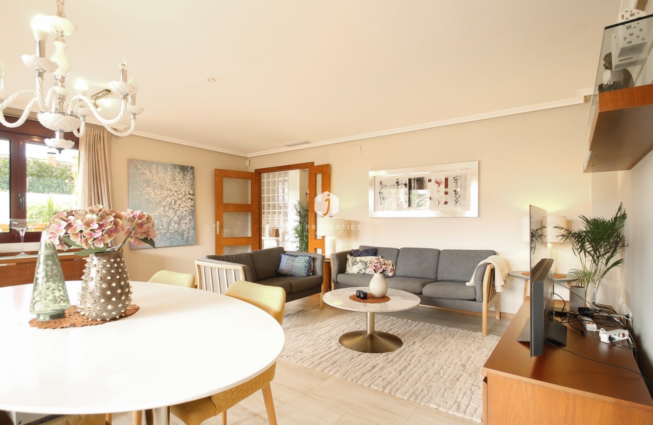 Segunda mano - Villa -
Torrevieja - Costa Blanca