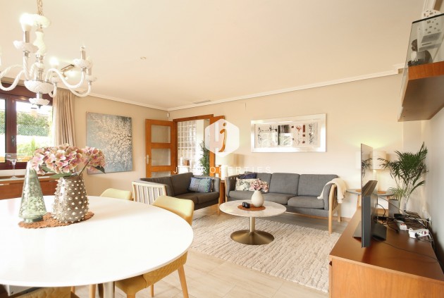 Segunda mano - Villa -
Torrevieja - Costa Blanca