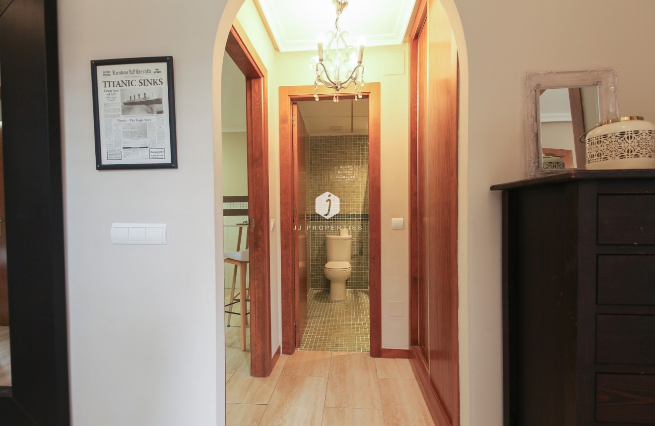 Segunda mano - Villa -
Torrevieja - Costa Blanca